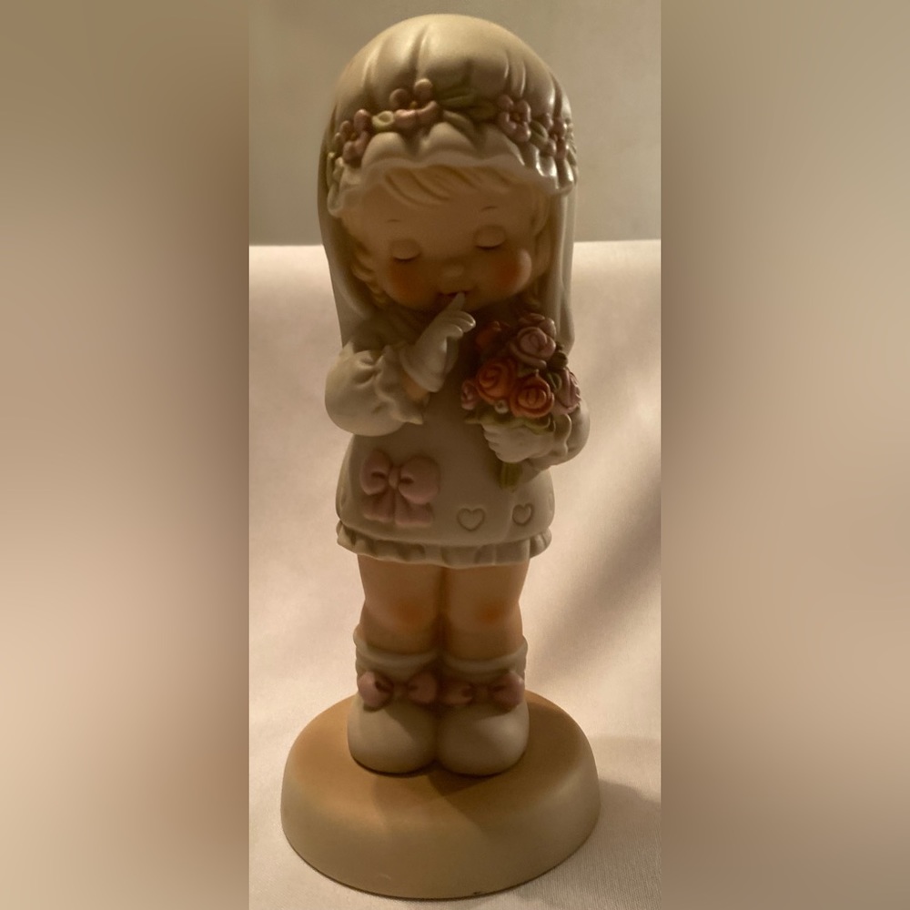 Memories Of Yesterday Enesco Figurine Here Comes the Bride God Bless Her Enesco - Picture 3 of 7